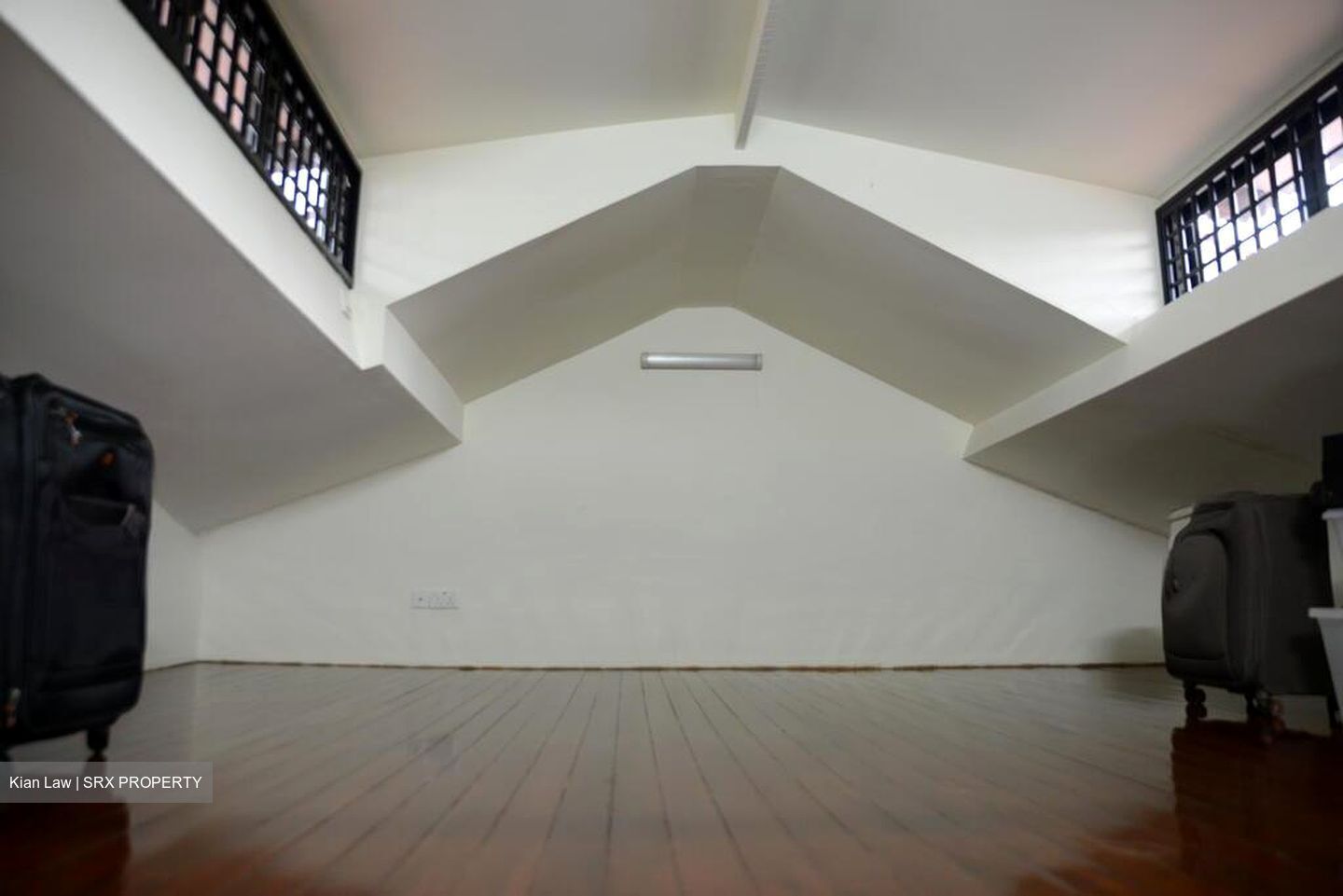 Thomson Garden Estate (D20), Terrace #525449411